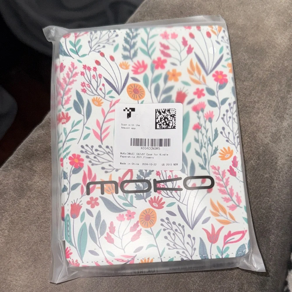 NWT Floral Tablet Case Cover